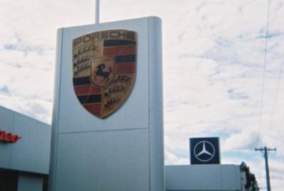 Perfornance Autos - 269 Davey Street (now moved to Argyle and Campbell Streets, Hobart.