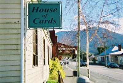 House of Cards - 2 Cascade Road, South Hobart
